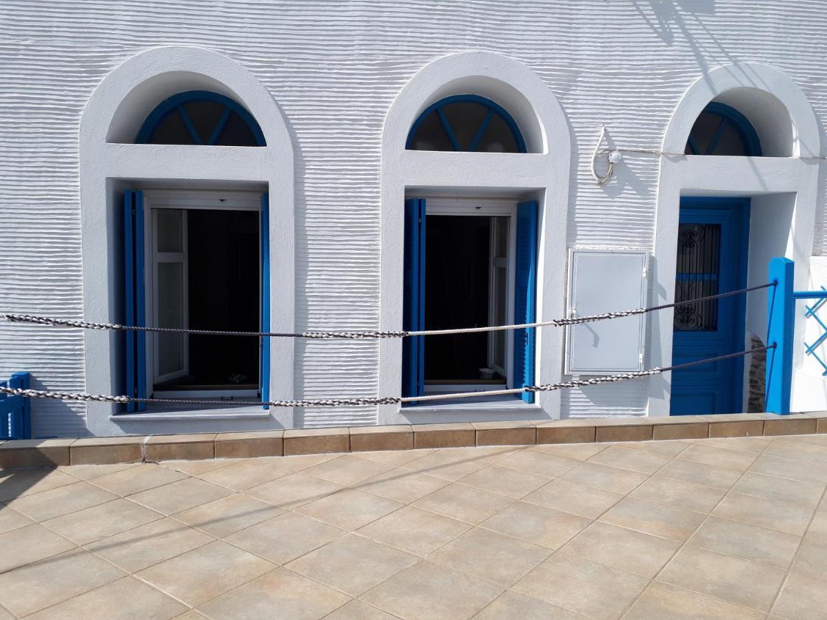Roula'S Suites Andros Town Exterior foto